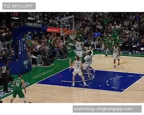 弗拉格连续四场得分30成为76-77赛季以来新秀第五人