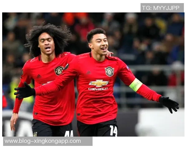 邓弗里斯入选国米欧冠对博德闪耀大名单引发球迷热议